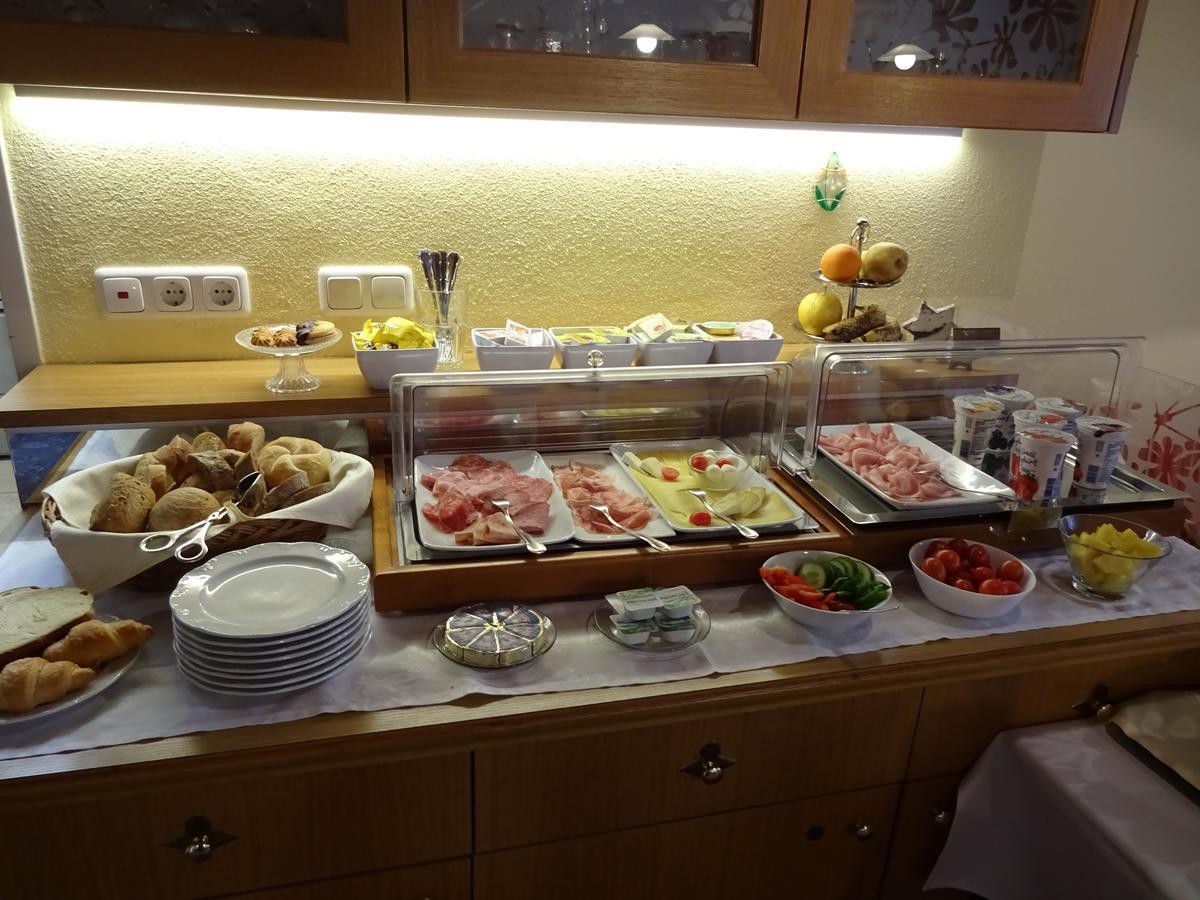 Hotel Garni Brigitte Bürserberg Extérieur photo